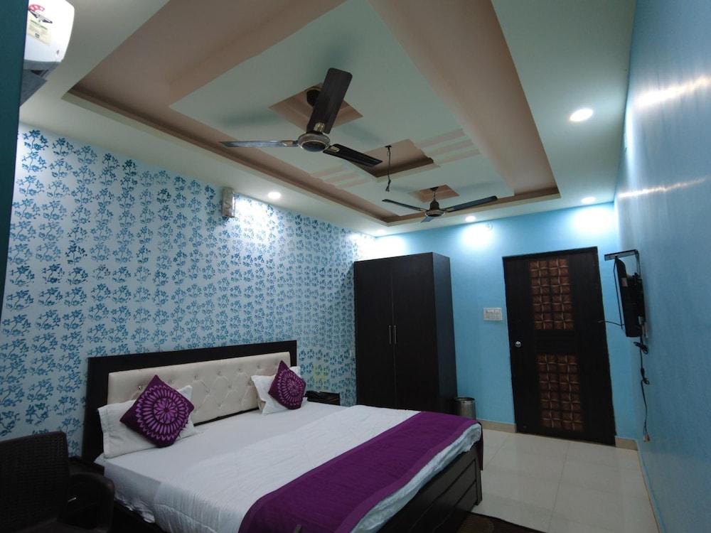 Hotel Devbhoomi Inn 23/40