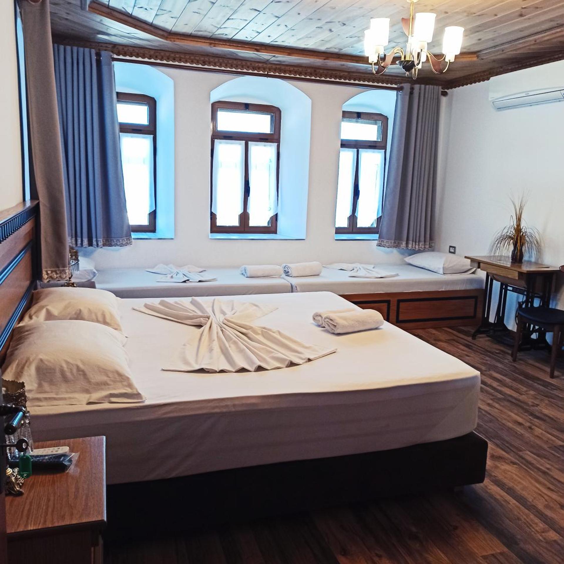 Hotel Praga 36/50