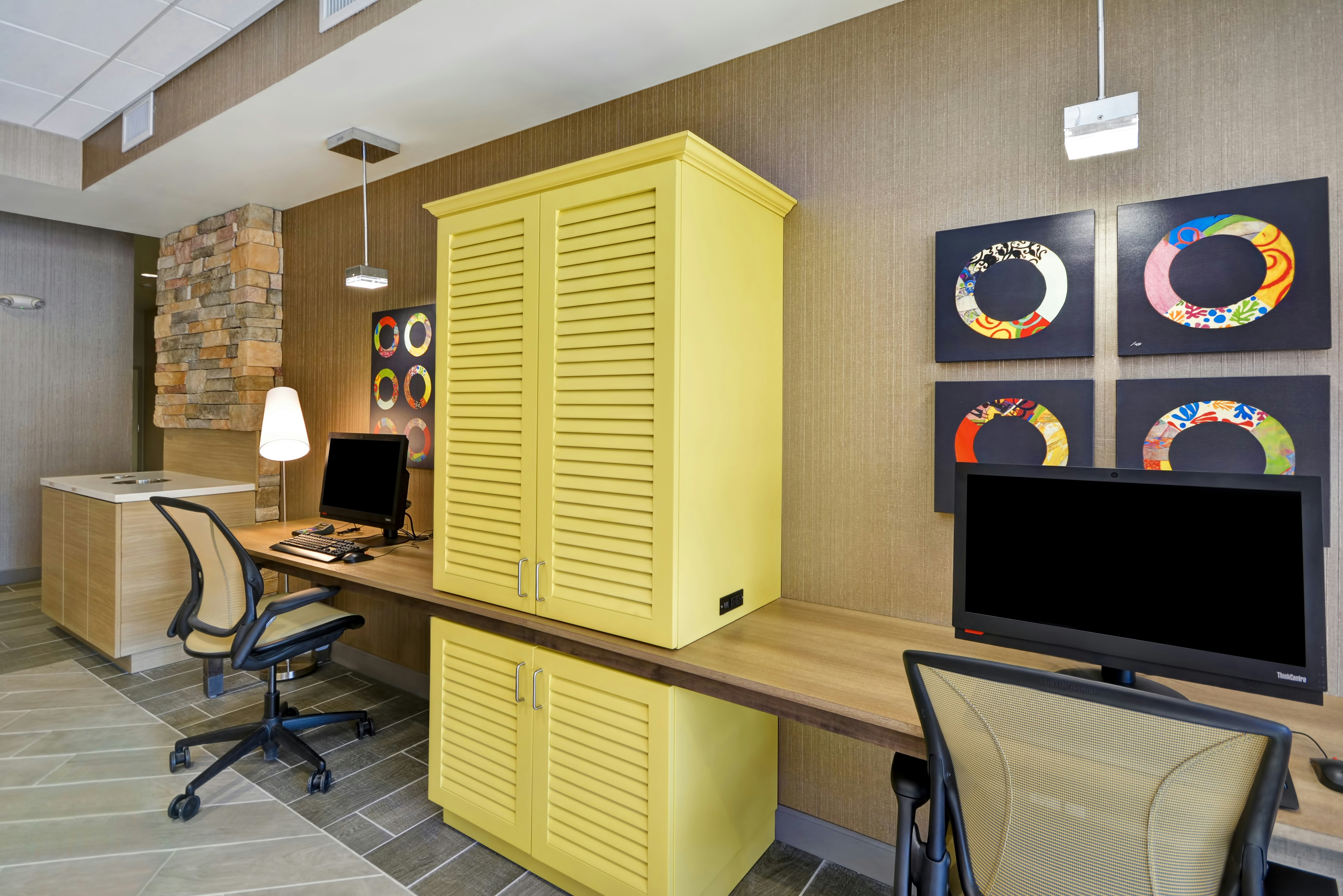 Home2 Suites By Hilton Carbondale 17/22