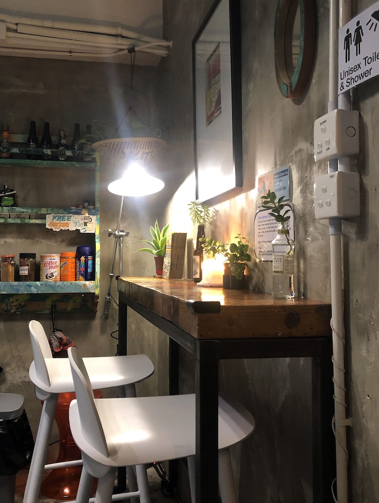 Hop Inn 35/50