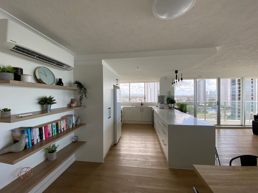 Hi Surf Beachfront Apartments 35/78
