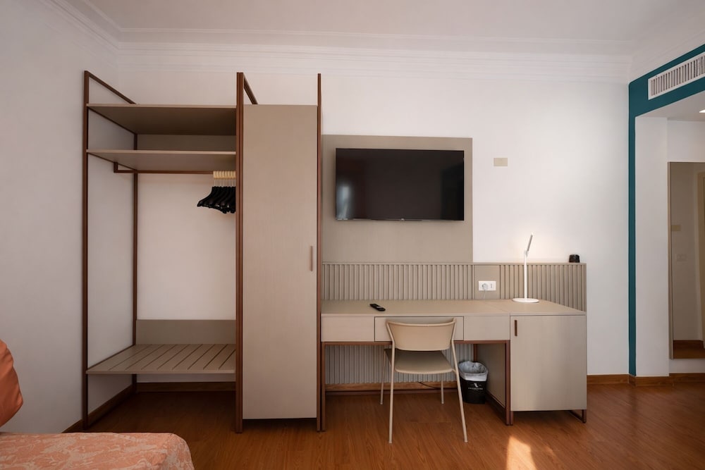 LVG Hotel Collection - Majestic 38/50