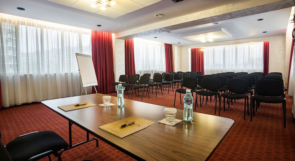 Inter Business Bucharest 20/31
