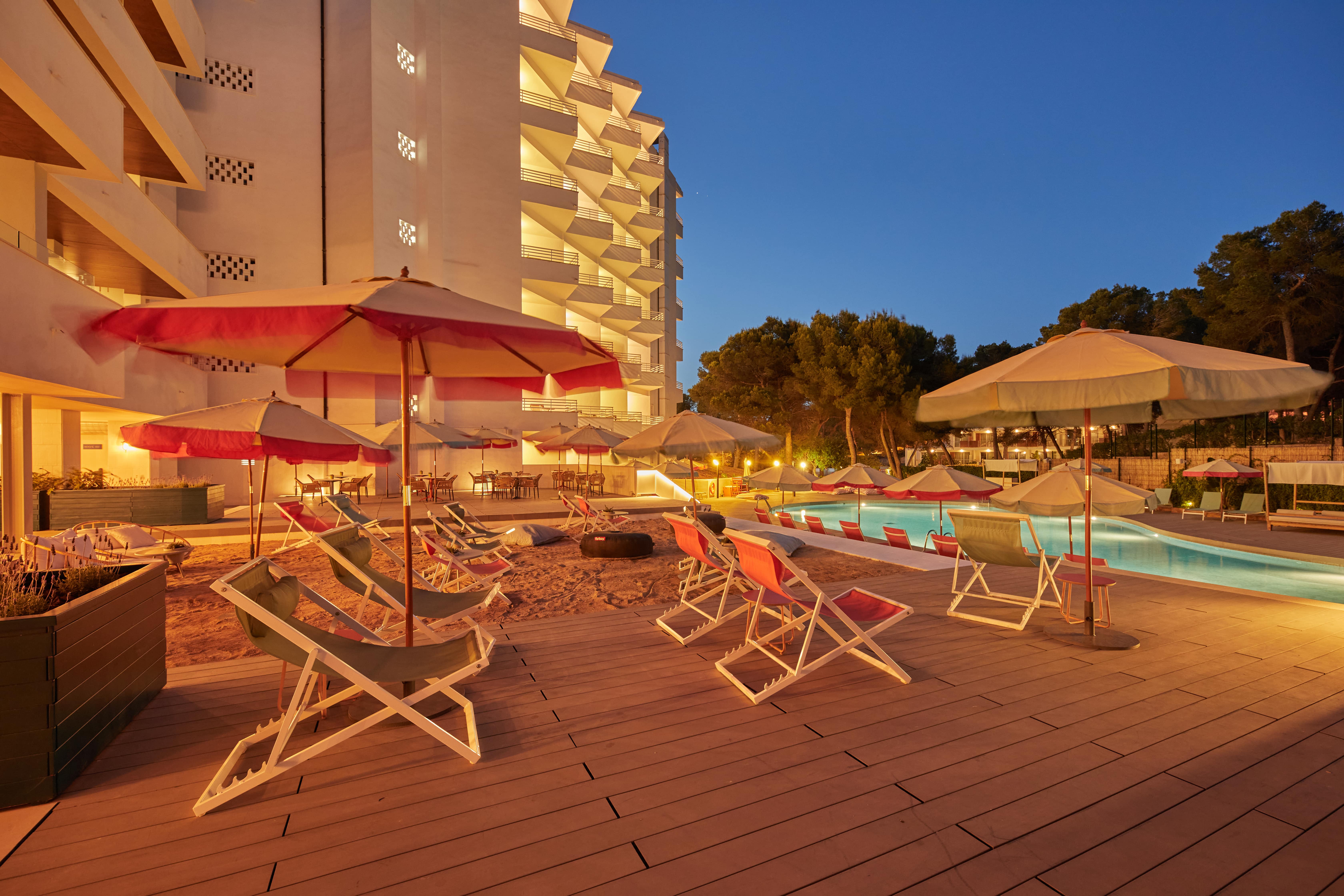 Alua Calvia 24/50