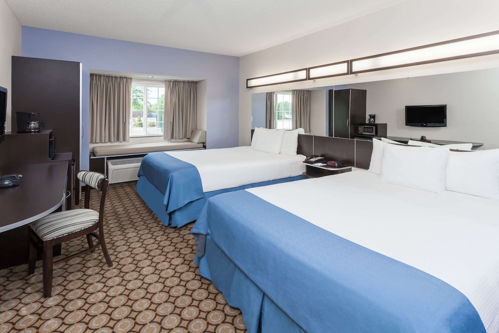 Microtel Inn And Suites Elkhart 7/28