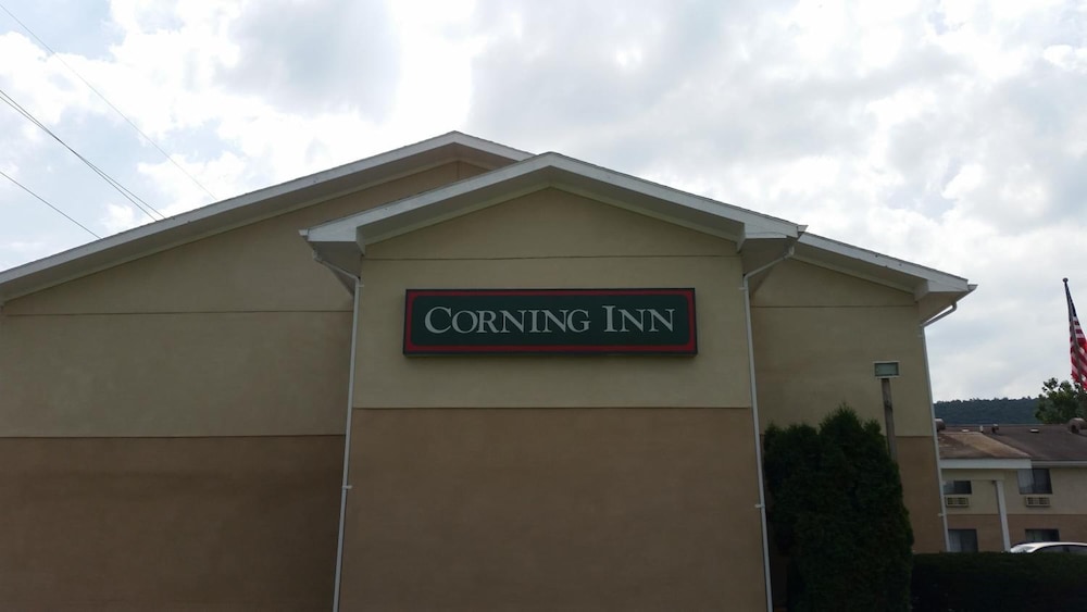 Corning Inn 1/48