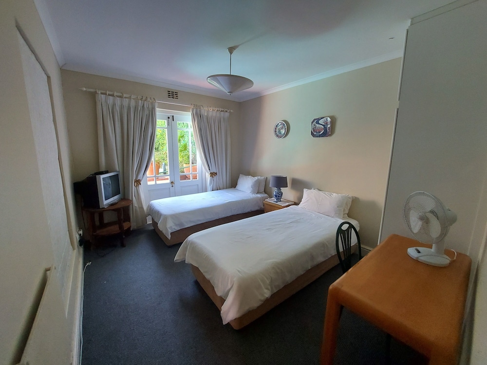 Newlands Guest House 13/39