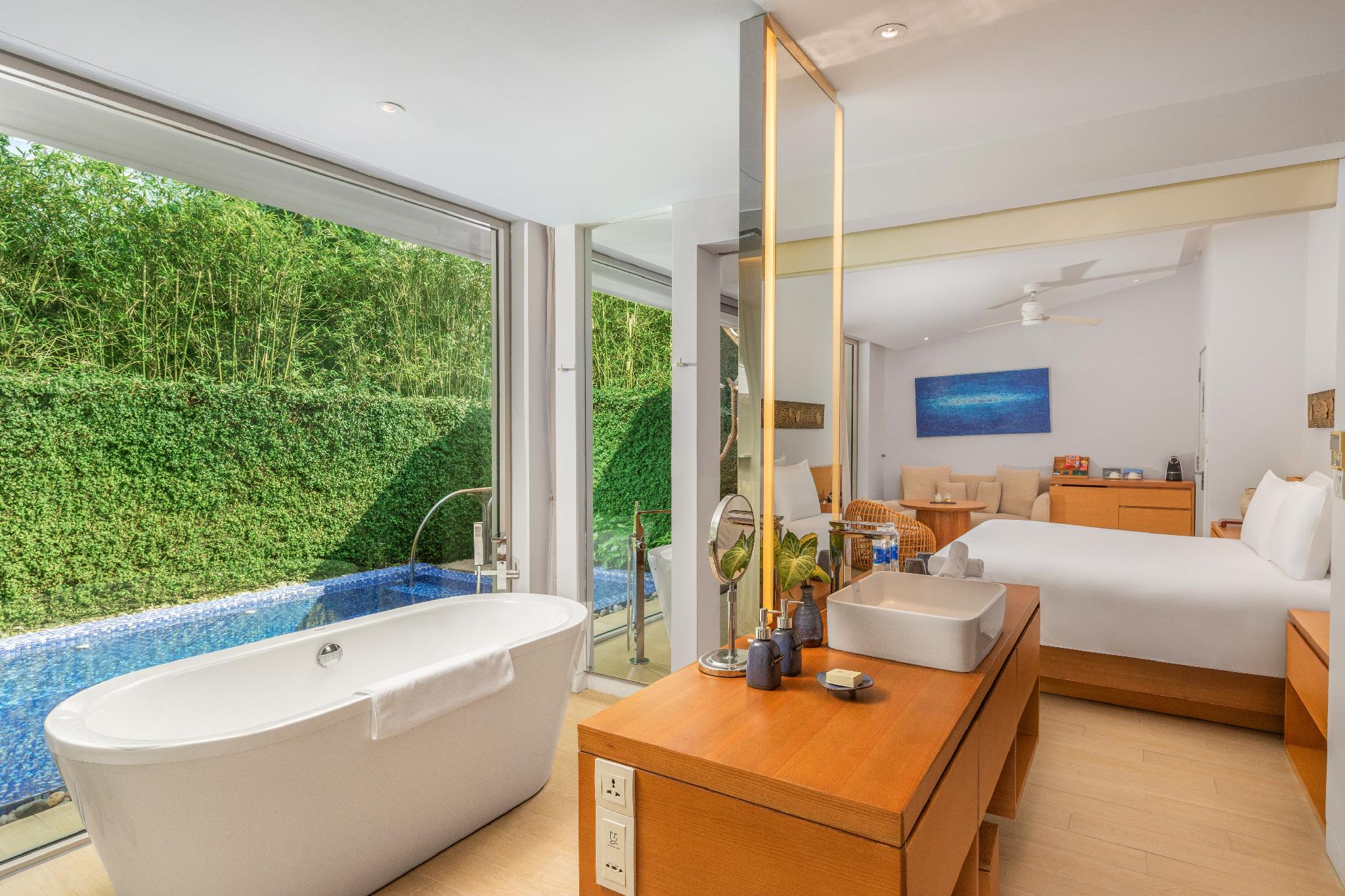 2 Bedrooms, Pool, Villa