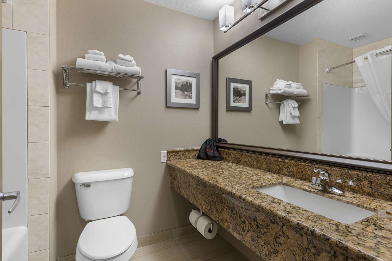 Best Western Plus Fernie Mountain Lodge 7/10