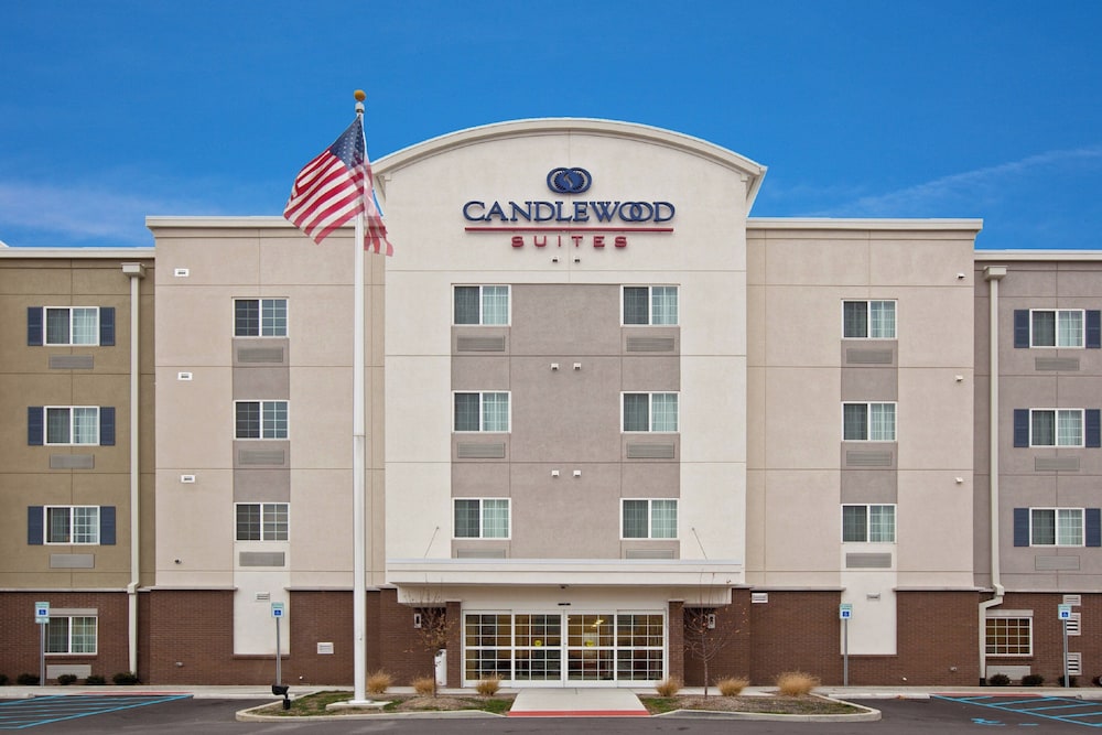 Candlewood Suites Indianapolis East 2/52