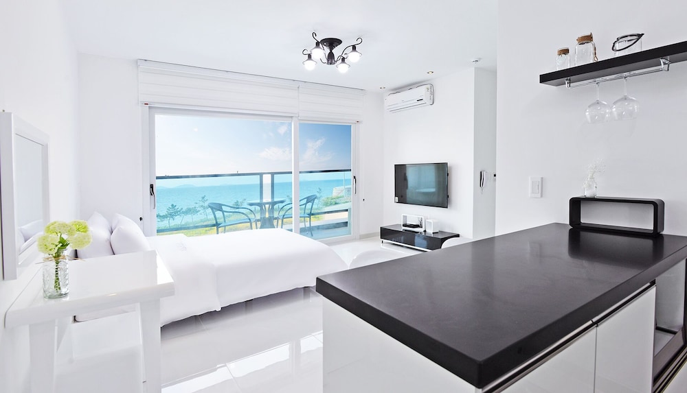 Buan Glories Pension 11/41