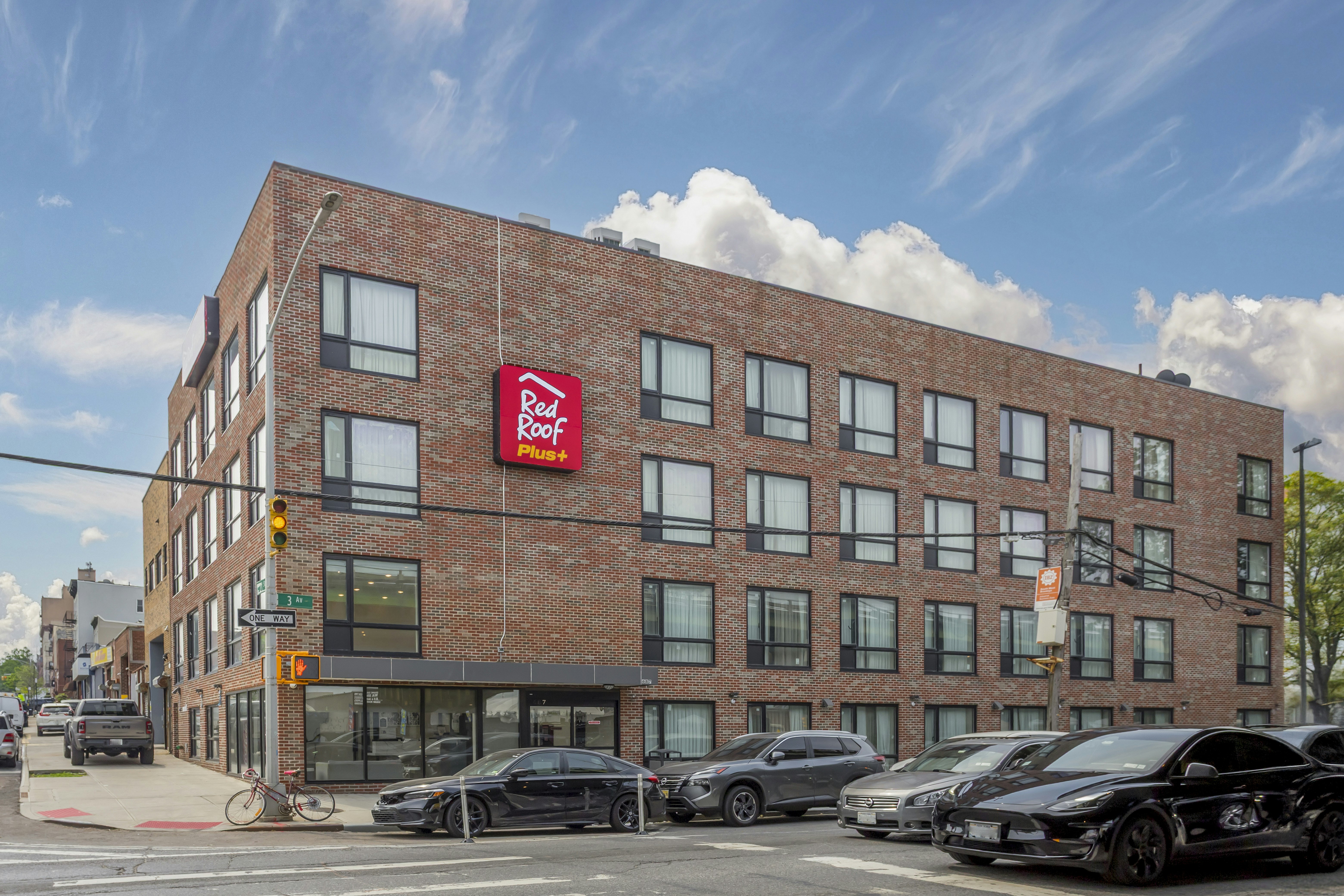 Red Roof PLUS Brooklyn - 3rd Ave 3/20