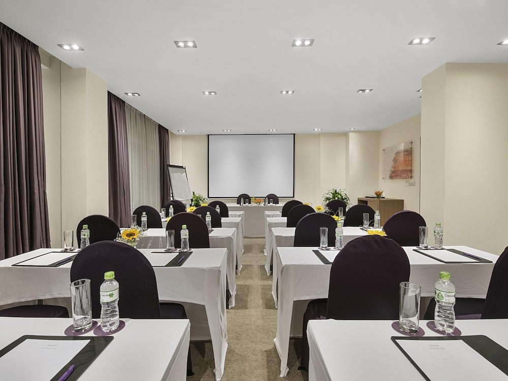 Mercure Hanoi La Gare Hotel 61/68
