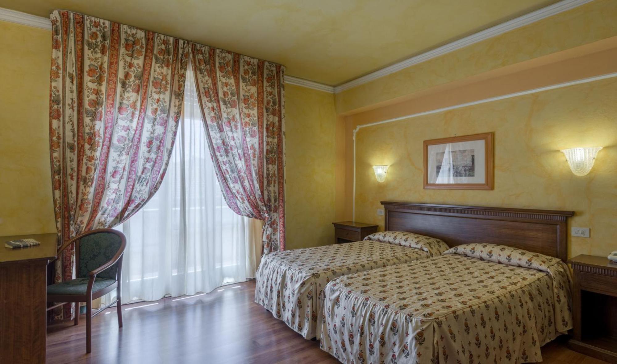 غرفة سوبيريور بسرير مزدوج، Minerva Palace 2/6