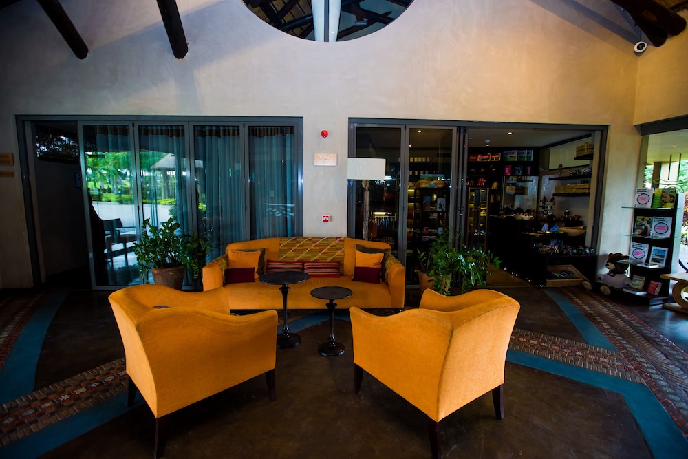 The Royal Senchi Resort/Hotel 23/50
