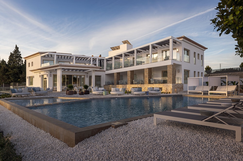 Dionis Boutique Hotel & Spa 3/46