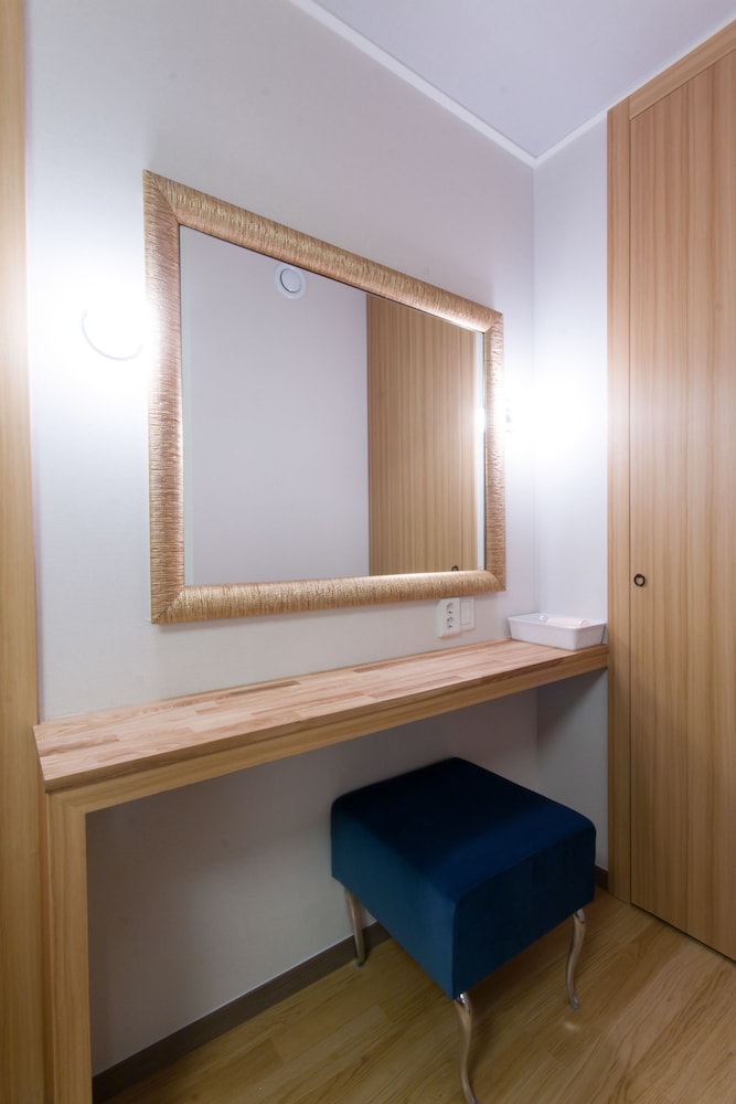 Uniqstay Hostel And Suite 33/46