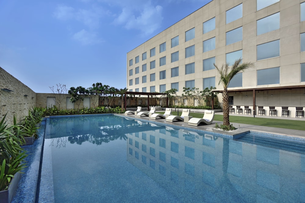 Radisson Blu Faridabad 5/75