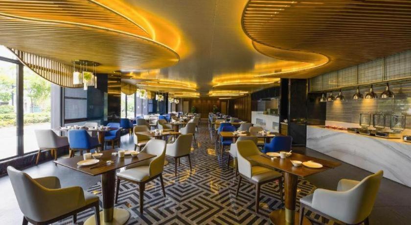 TUI BLUE Wusongkou Cruise Port Hotel 38/50