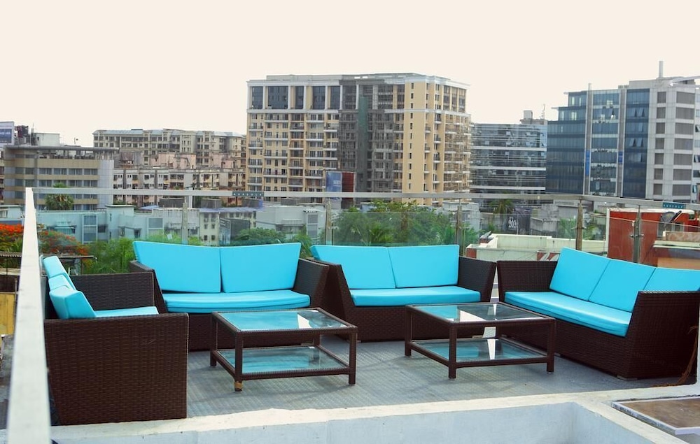 Aureole Hotel Mumbai 12/20