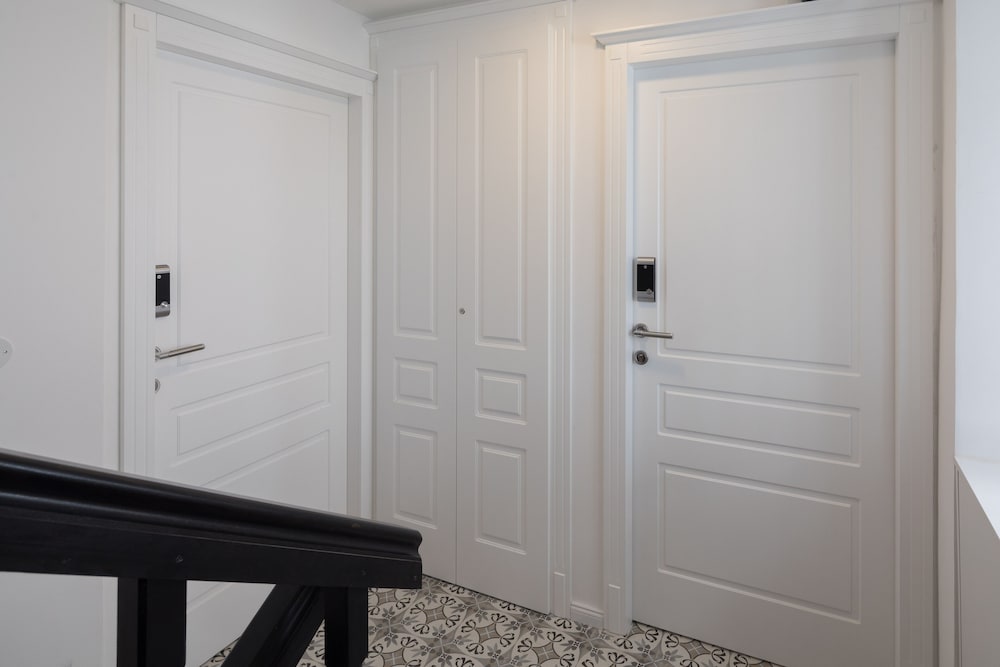 Le Premier Luxury Rooms 23/43