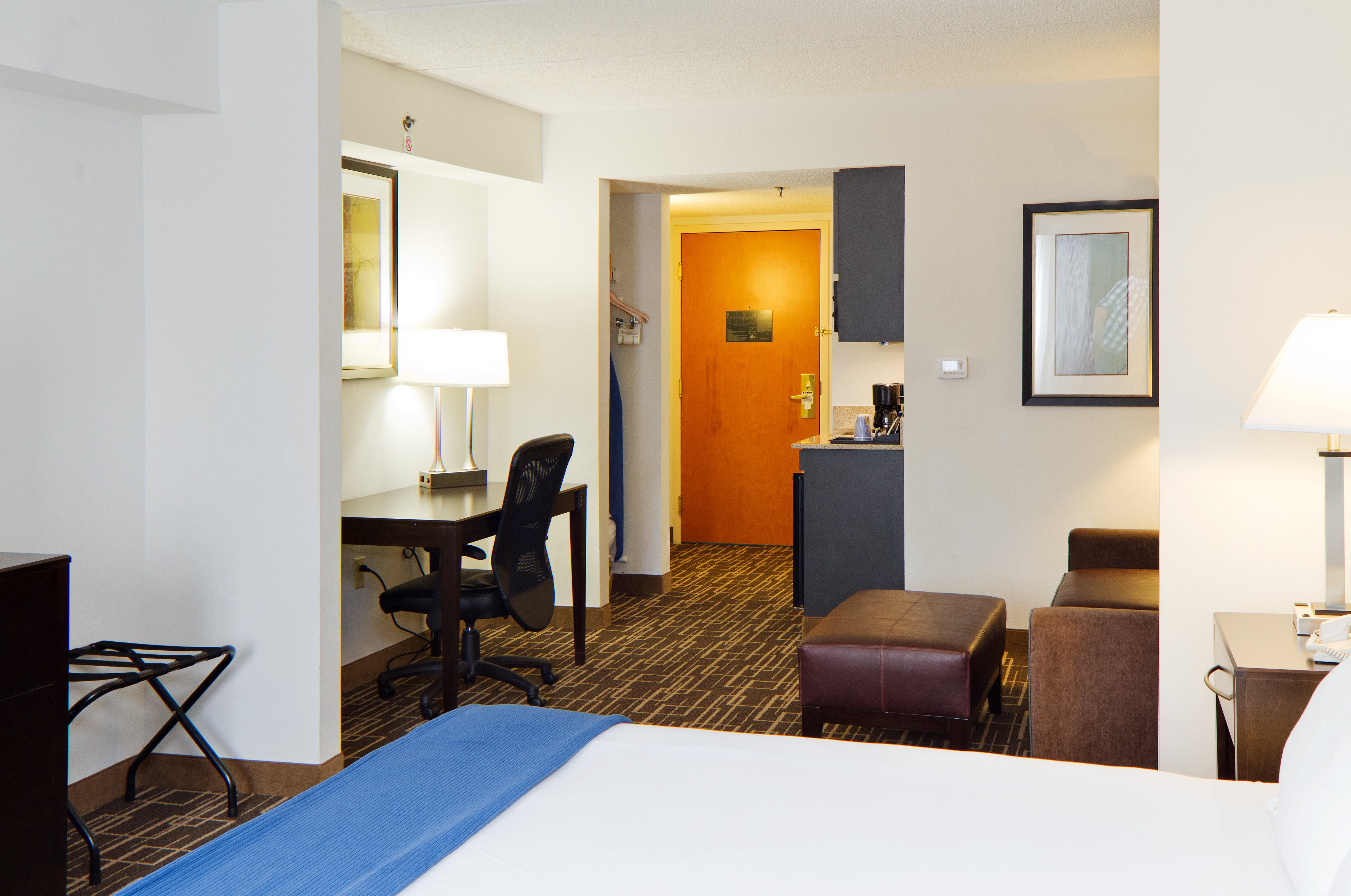 Holiday Inn Express Hotel And Suites Greenville Downtown 31/82
