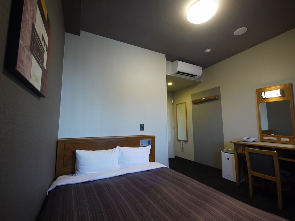 Hotel Route Inn Nago 8/46