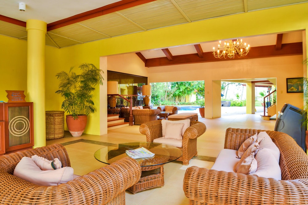 Pearl Farm Beach Resort 48/75