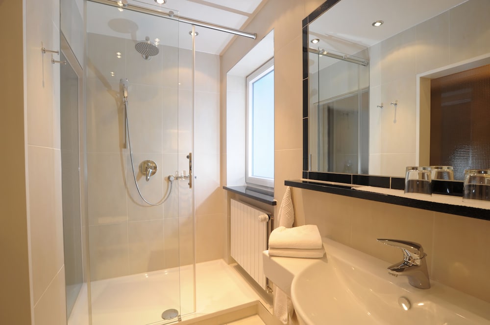 KURHOTEL EICHINGER 48/50
