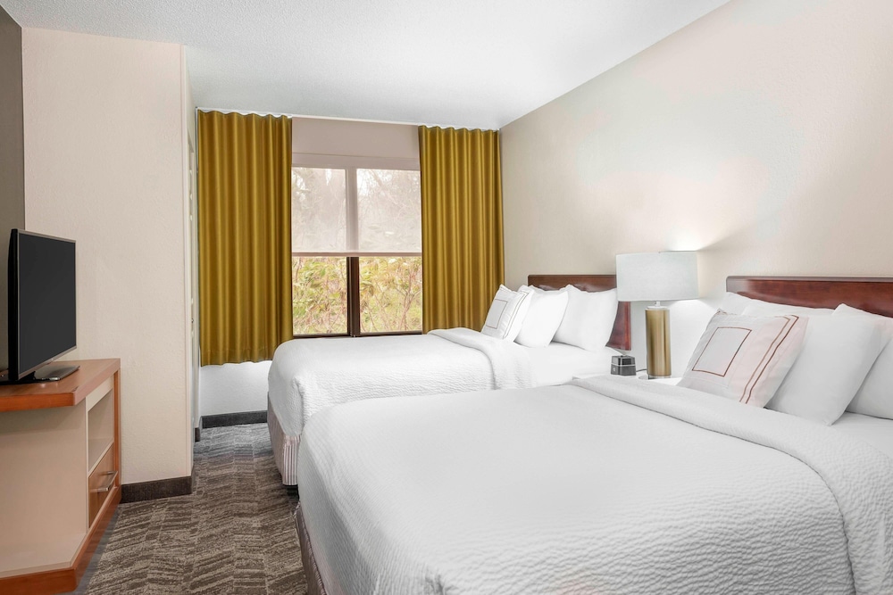 SUITE, 2 DOUBLE BEDS, ACCESSIBLE