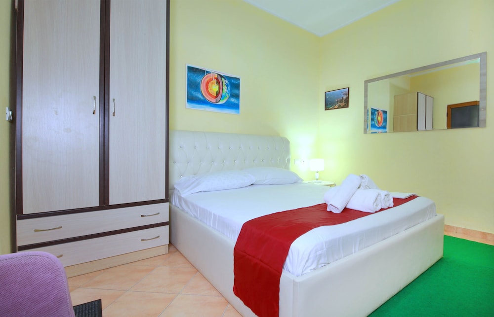 My Home Guest House 19/46
