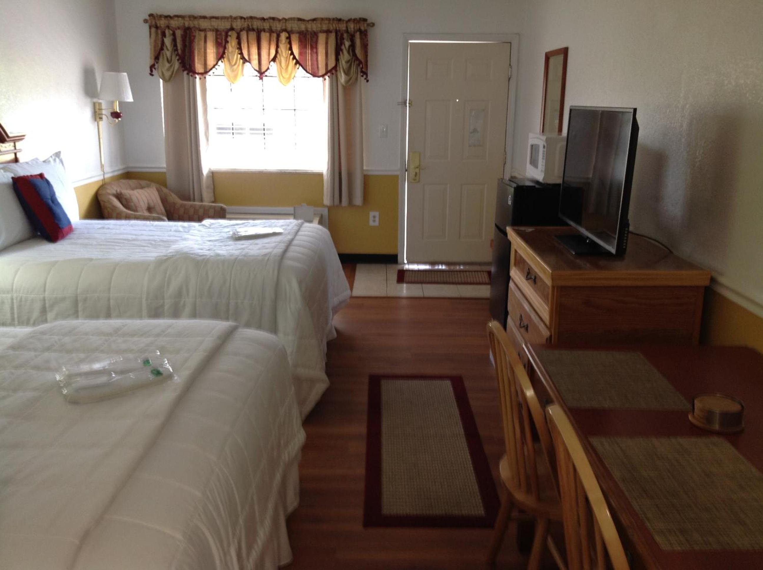 Hallmarc Inn & Suites of West Memphis 22/55