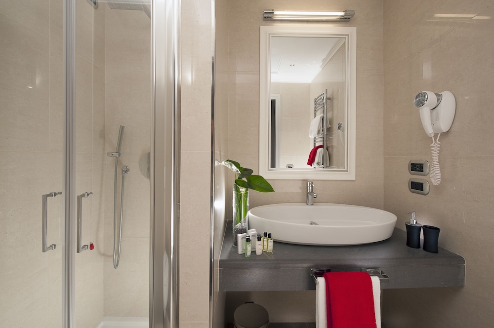 Demetra Hotel 66/72