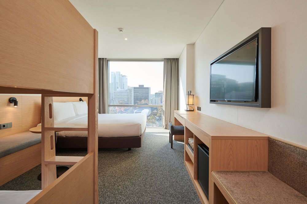 Nine Tree by Parnas Seoul Insadong 52/70