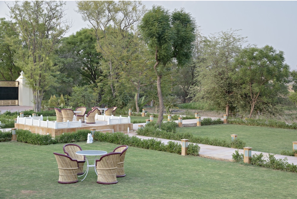 Talai Bagh Palace 14/19