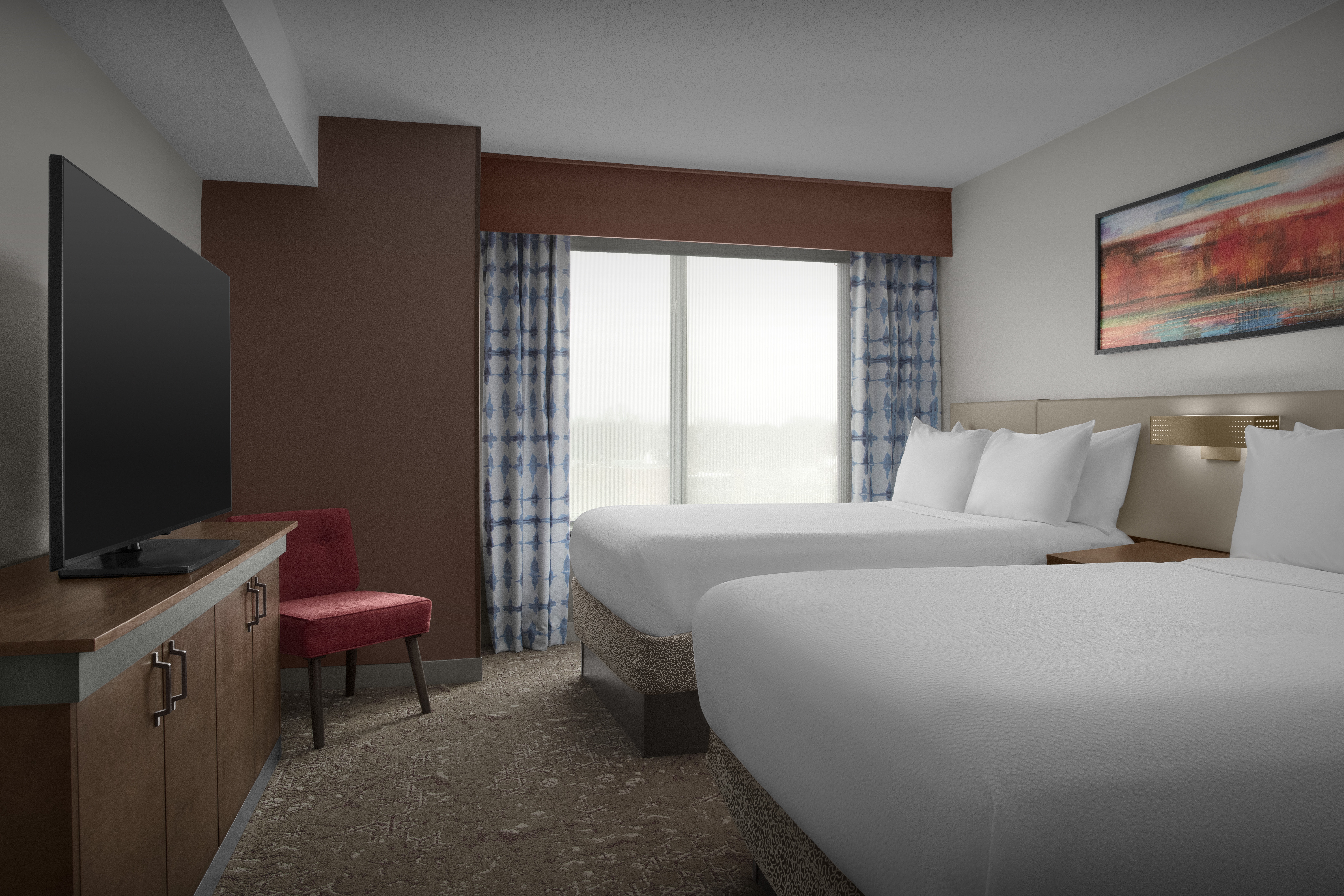 Junior Suite, 2 Double Beds, Sofa, Hilton Garden Inn Westbury 2/9