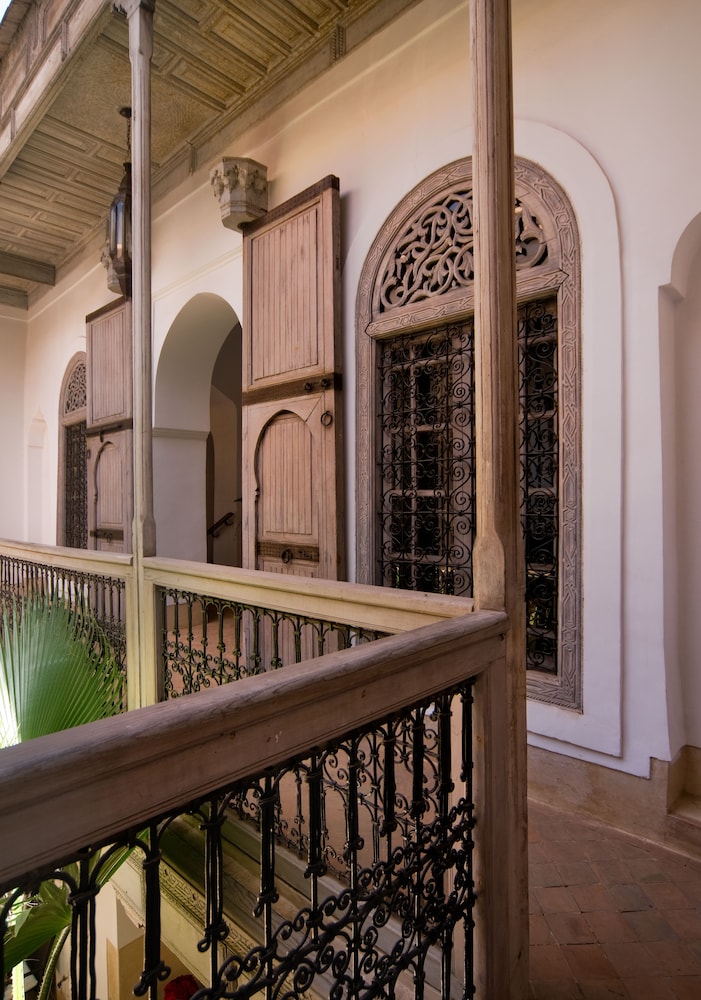RIAD TZARRA 40/49