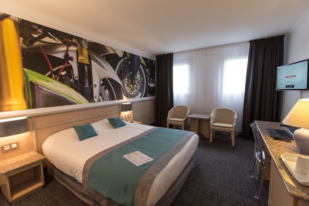 Hotel Le Paddock 19/63