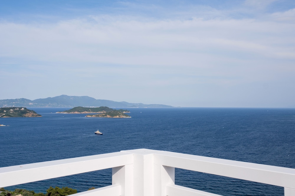 Oniro Skiathos 38/57