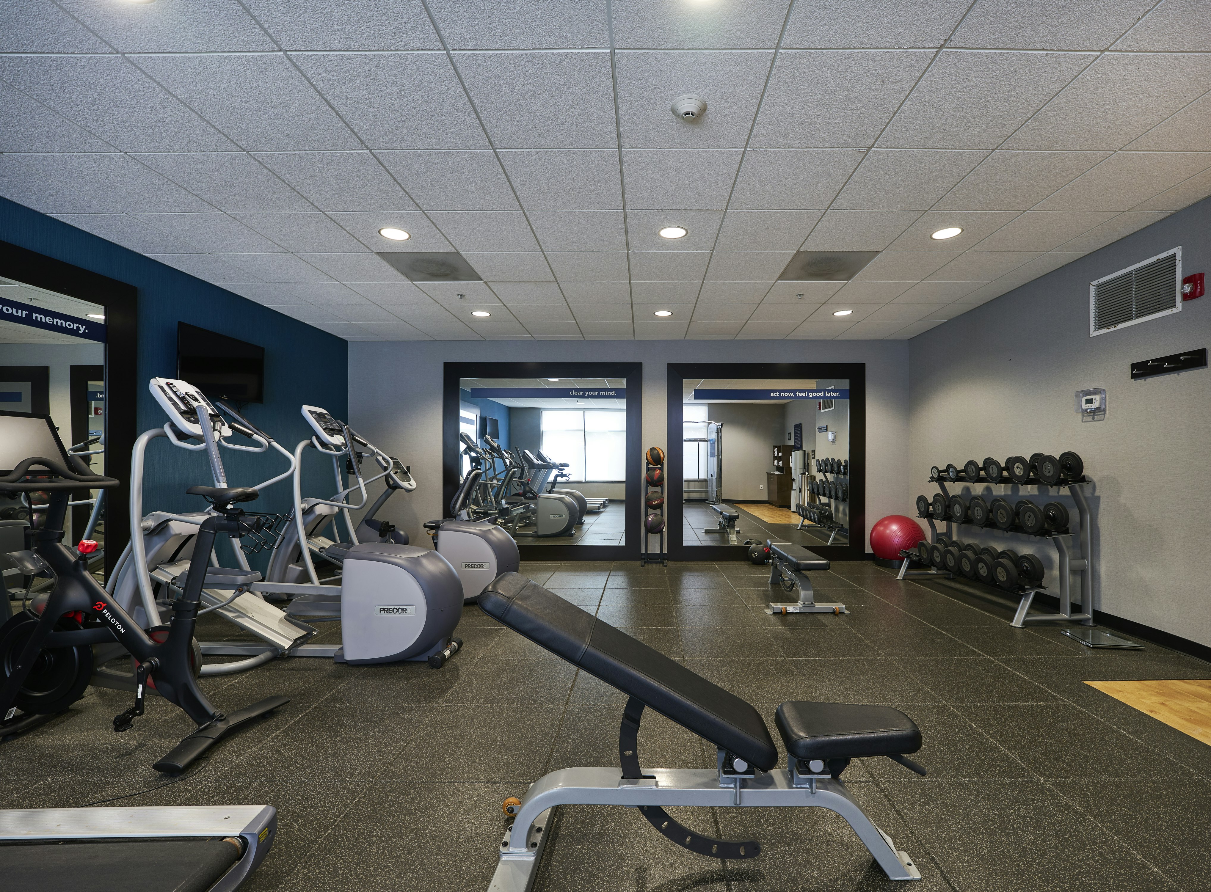 Hampton Inn And Suites Salinas 27/64