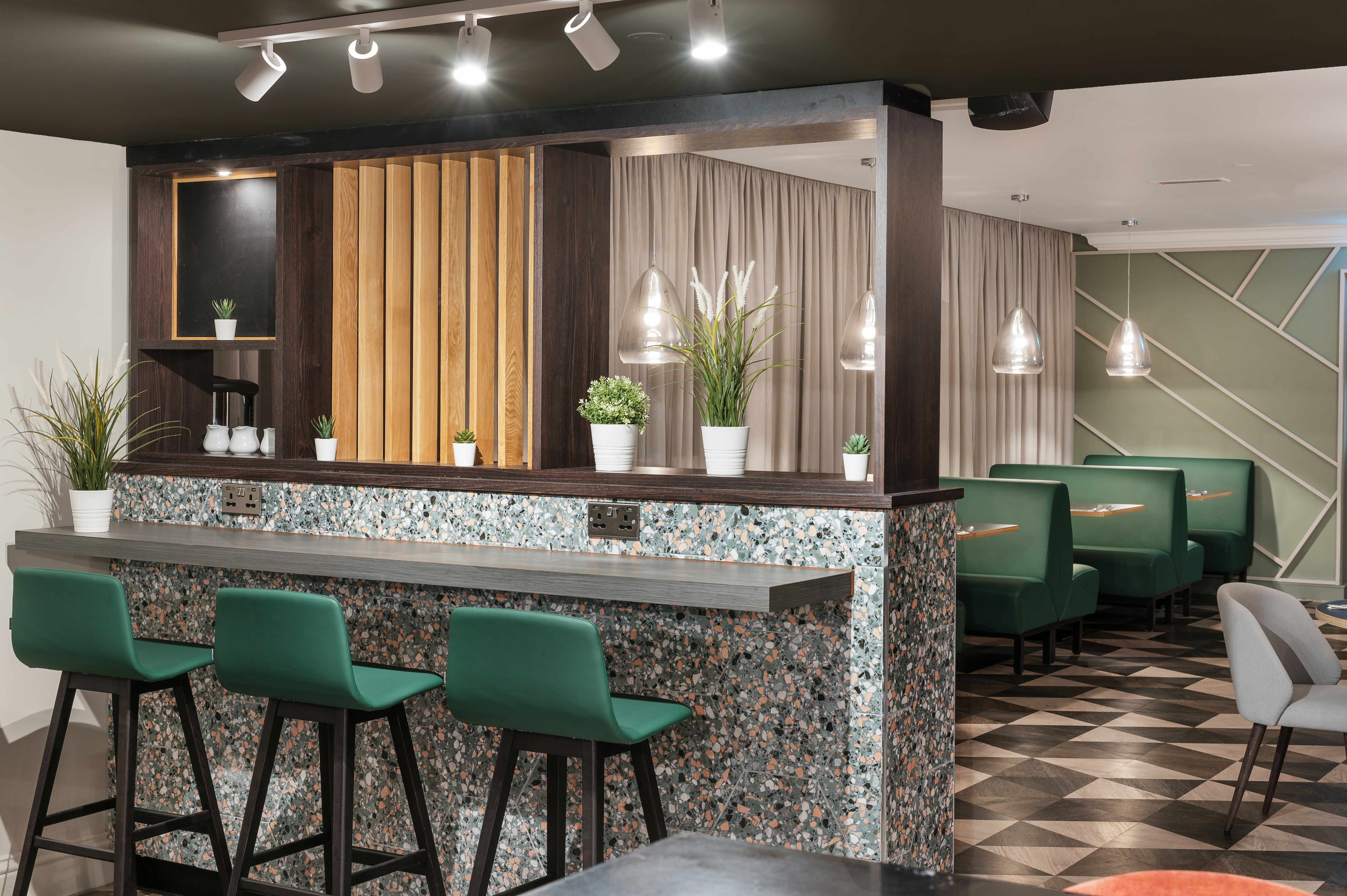 Holiday Inn Derby Nottingham M1 J25 31/46