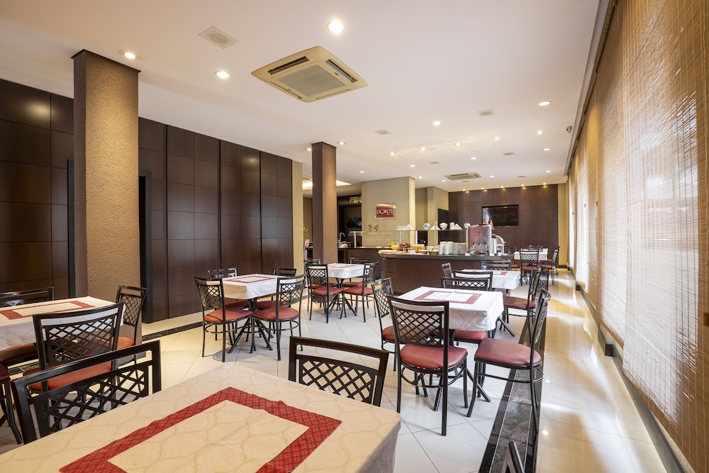 HOTEL PLAZA NORTH 38/44
