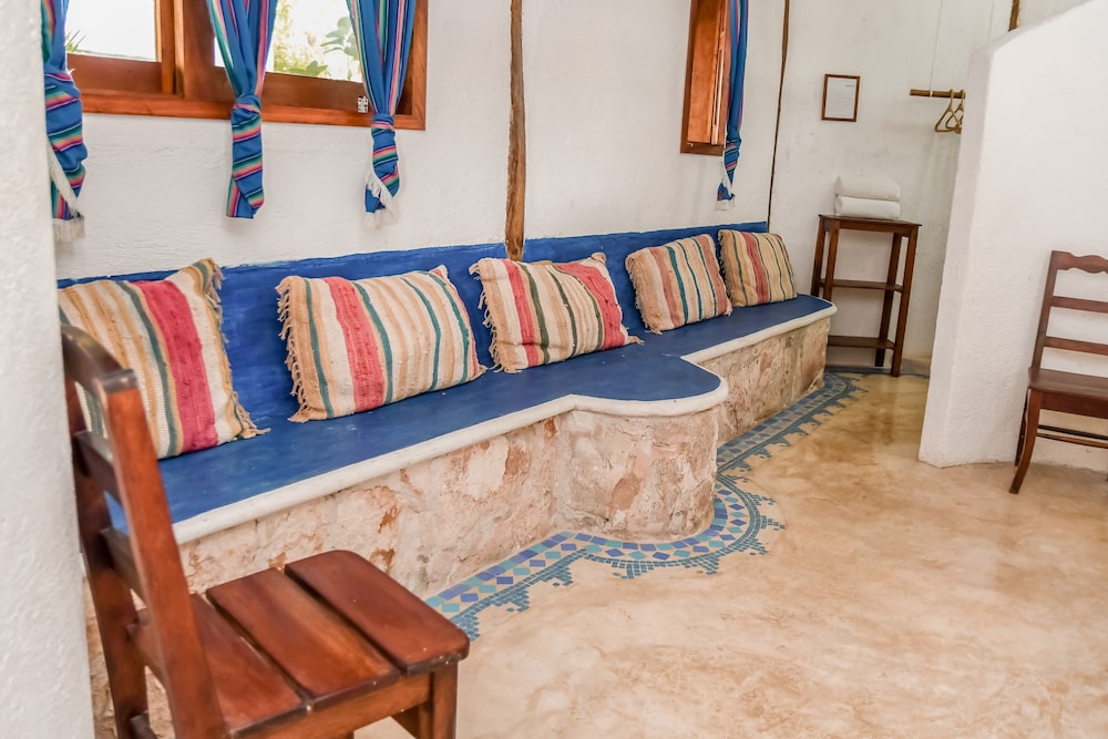 Hotel Zomay Holbox 63/91