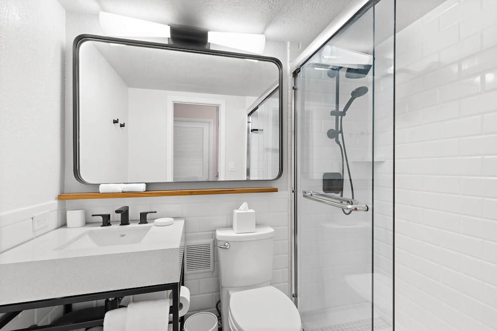 Bellwether Beach Resort 54/54