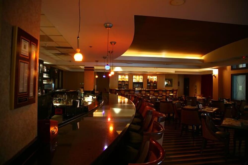 The Bertram Inn & Conf Ctr, Trademark Collection Hotel 40/51