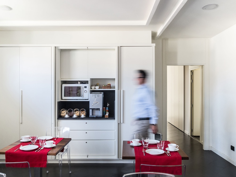 Foyer Boutique Hotel 34/45