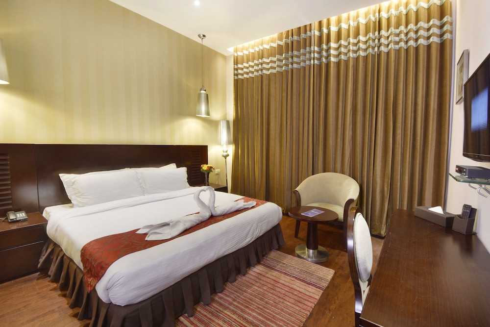 Five Elements Hotels North Avenue Delhi 8/25