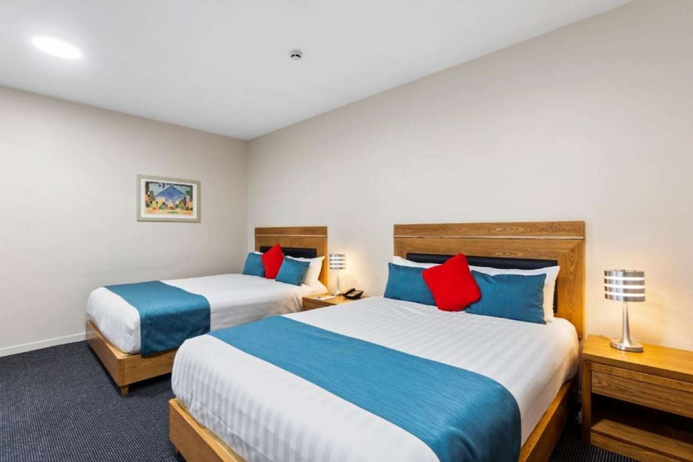 2 BEDROOMS, FAMILY, APARTMENT