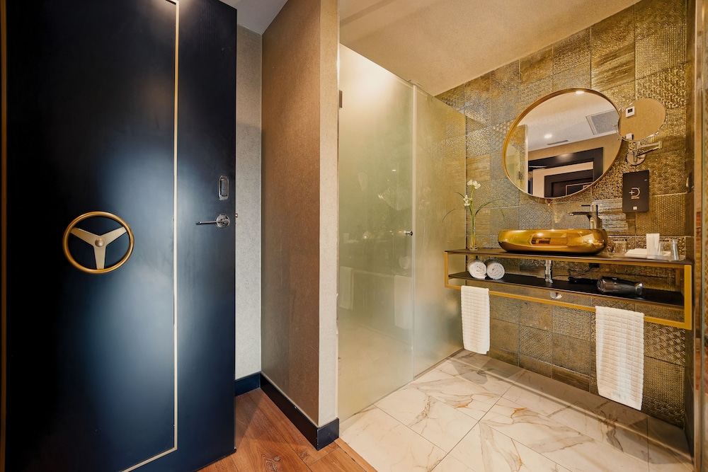 BLUESEA Design Plus Bex Hotel 67/67