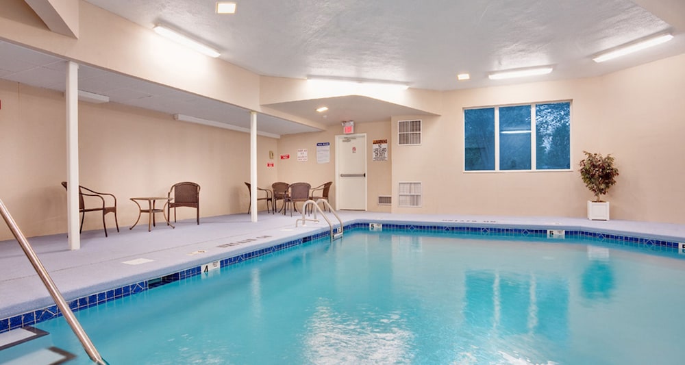Baymont By Wyndham East Windsor Bradley Airport 3/40
